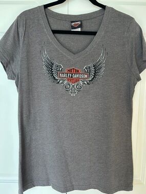 Harley-Davidson Women's Gray V-Neck Tee with Winged Emblem and Orange Accent